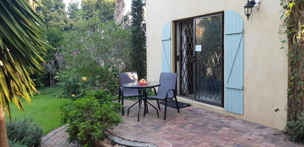Aurora Guest Units Hotel Durbanville 2*,